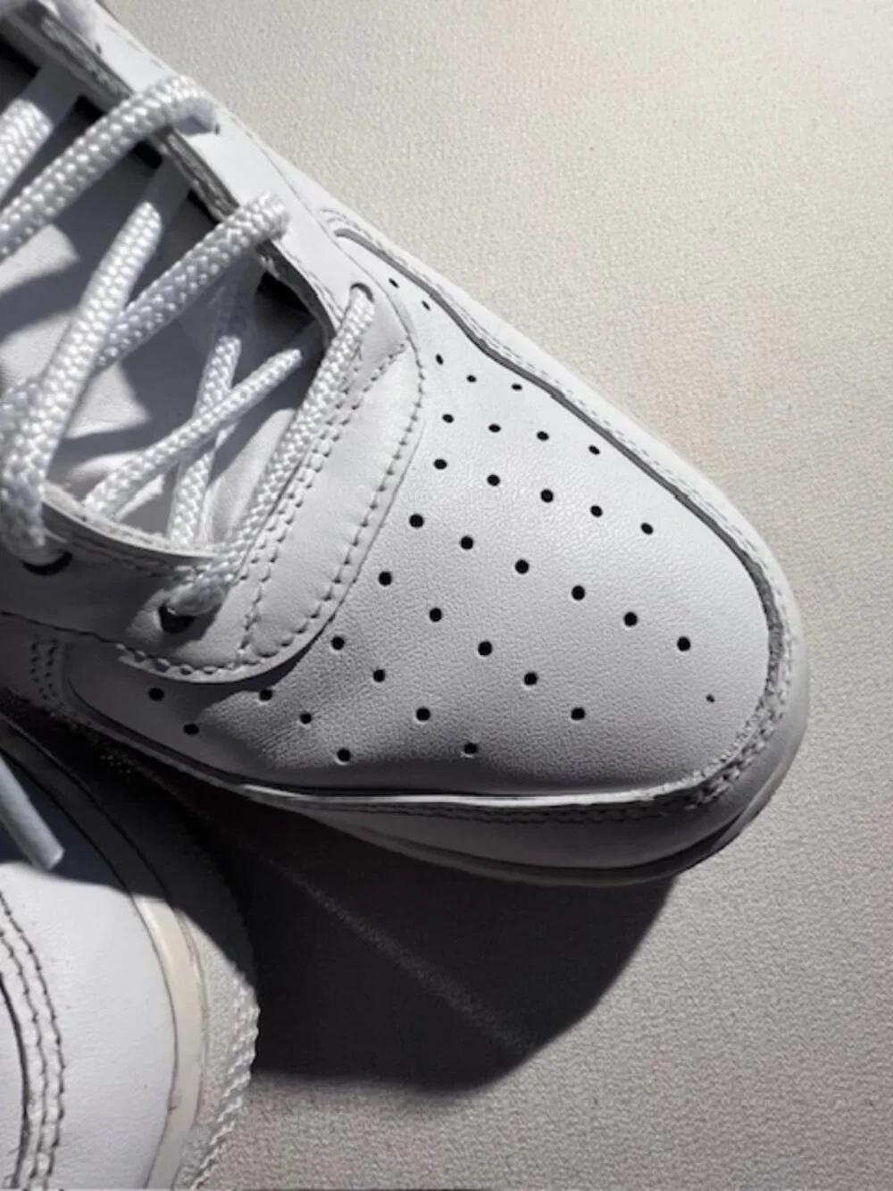 NIKE Air Force 1 Low '07 sneakers all-white Men's Size‎ 11